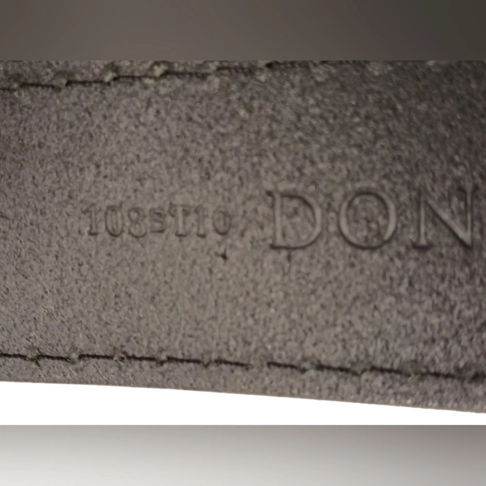 DONCASTER Leather‎ Belt SZ M